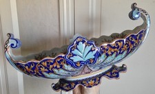 Belle jardiniére en faience