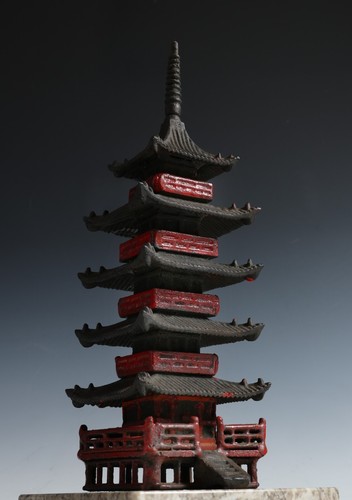 Ancienne pagode japonaise