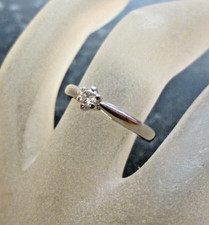 Bague solitaire  or blanc  18K
