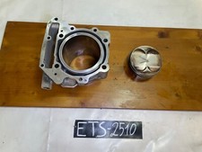 Piston cylindre avant Aprilia RSV 1000 Tuono RP 2003 d'occasion