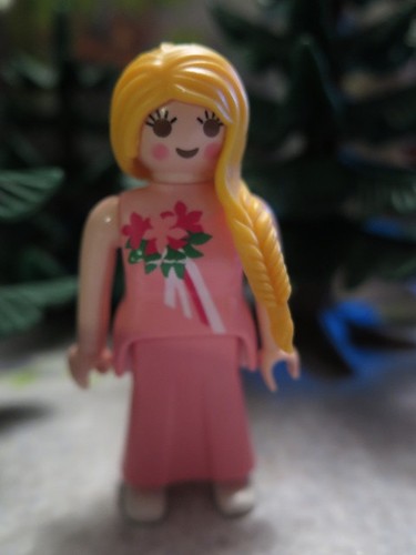 Raiponce femme fille blonde