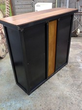   Bar industriel fabrication sur mesure meuble industriel métal décoration 