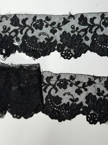Dentelle ancienne mètre - ancienne,