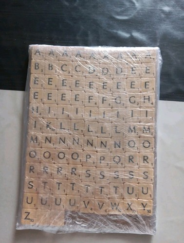 Lettres scrabble - lettres, (102)