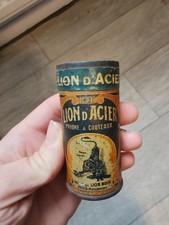 boîte tôle lithographiée Lion d'Acier Poudre à couteaux Lion Noir