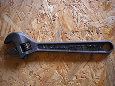 Ancienne clé à molette  " La contoise Peugeot Frères"