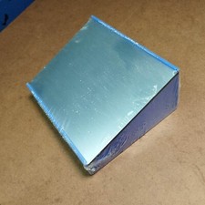 Boîtier universel  model