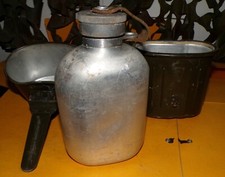 GOURDE COMPLETE DE L'ARMEE ALLEMANDE DE LA PERIODE 1984  ,BON ETAT  VOIR PHOTOS