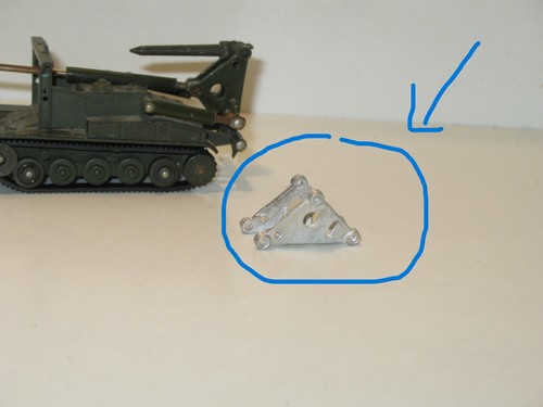 R70 dinky toys triangle - r70, de
