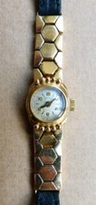 Montre femme DIVINE en OR massif mécanique ancien gold watch fonctionne 14,5 g