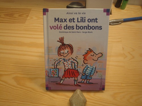 Max lili - :,