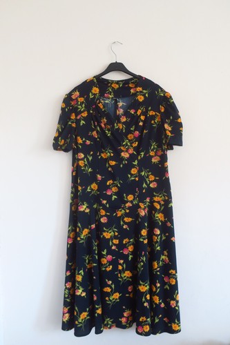 Vintage dress flower pattern - dress,