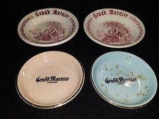 Ancien Cendrier publicitaire  4 cendriers/coupelles FAÏENCE GR.MARNIER   705/ 25