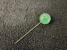 Broche verte Hilton Mc Connico en cristal Daum