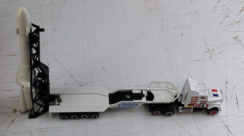 Camion porte fusée kourou - porte,
