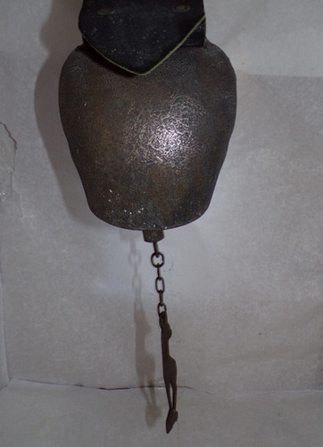 Ancienne cloche porte - ancienne,