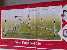 Set de 2 buts de football en 1 + ballon Qatar 2022