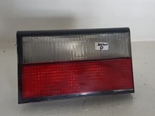 Feu arrière passager sur hayon pour Citroen xantia hdi de 1999
