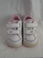 Basket fille "Nike" à scratch