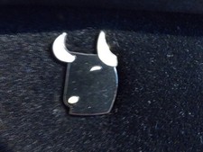 PINS  SCULTEUR TAUREAU EDUARDO ARROYO ARTHUS BERTRAND