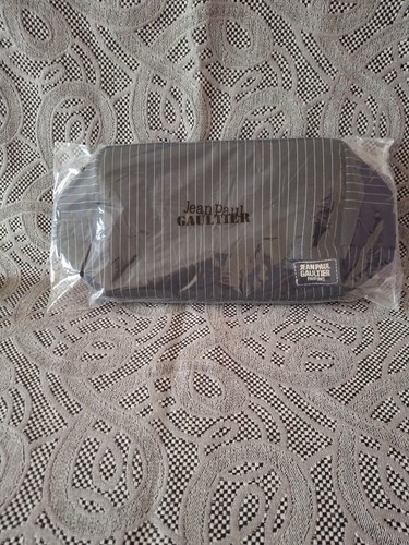 Trousse toilette neuve - trousse,