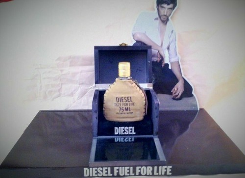 Présentoir fuel for life - présentoir, *