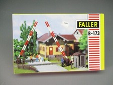 ZA481/483 FALLER B-151 Ho 1/87