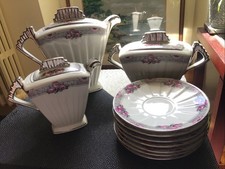 Cafetière. 1930 Sucrier,pot à Lait Ou à eau Style Art Déco + 7 Petites Assiettes