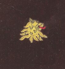 Superbe tête de lion  brodée cannetille or  sur fond velours - non identifié