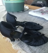 chaussures de danse élégante