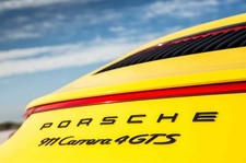 Lettrage GTS PORSCHE COFFRE Noir ou Chrome