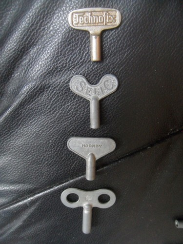 Lot anciennes clefs - lot,