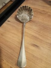 TRES BELLE CUILLERE SAUPOUDREUSE EN  ARGENT MASSIF POINCON MINERVE