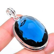 Pendentif pierre précieuse