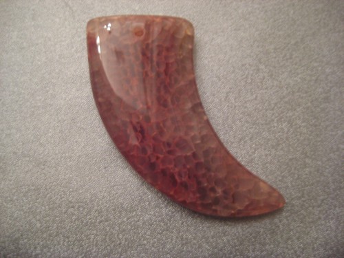 Stripe agate tooth fuchsia - tooth,
