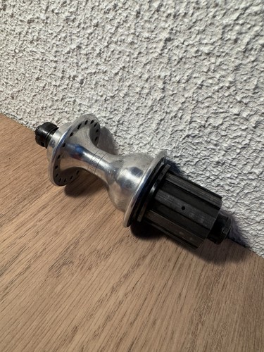 Moyeu arrière campagnolo - , bref