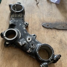 Te De Fourche Inférieur 500 Xt 76-77Oem Yamaha Origine