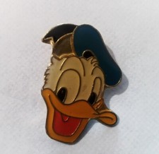 Pin's Disney Donald Duck canard Buste BD Dessin Animé (466)