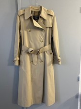 BURBERRY London Trench coat