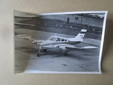 PHOTO AVION AIRCRAFT FLUGZEUG CESSNA 310 OE-FAS GATWICK 30/7/1966