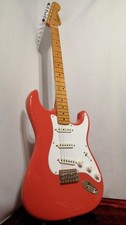 Guitare électrique SQUIER CLASSIC VIBE 50S STRATOCASTER-01