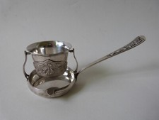 rare passe thé argent massif