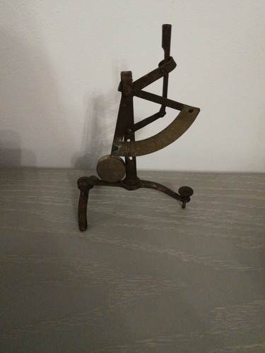 Small metal letter scale 12 - metal, h