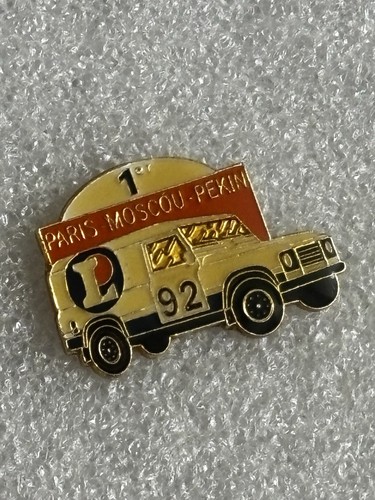 Pin 4x4 paris moscou - 4x4,