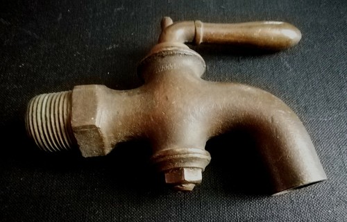 Ancien grand robinet - ancien, bronze