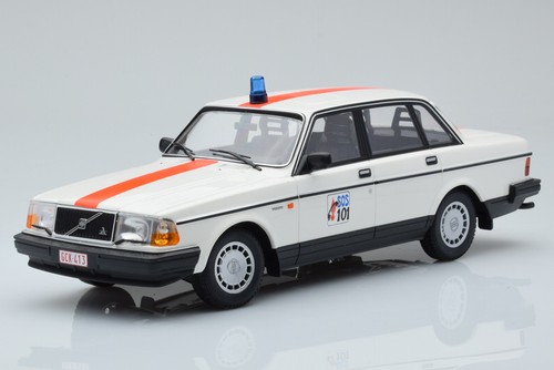 Volvo 240 politie belgique - 240,