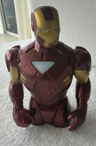 Marvel monogram 2010 iron man - 2010,