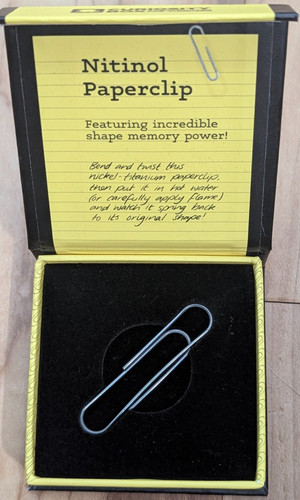 Self bending paperclip - 1x,
