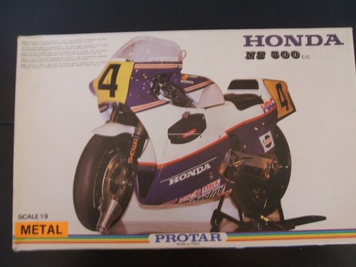 Maquette moto très beau - maquette, 1/9.très