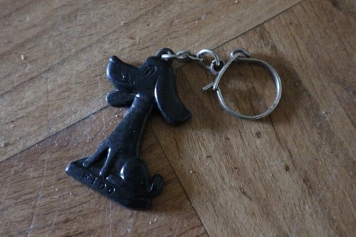 Ancien porte cle publicitaire - porte,
